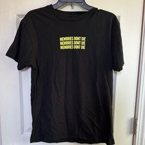 Tory lanez tour shirt
Medium